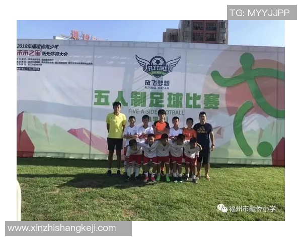足球明星之间的深厚友谊与默契配合展现了体育精神的无限魅力