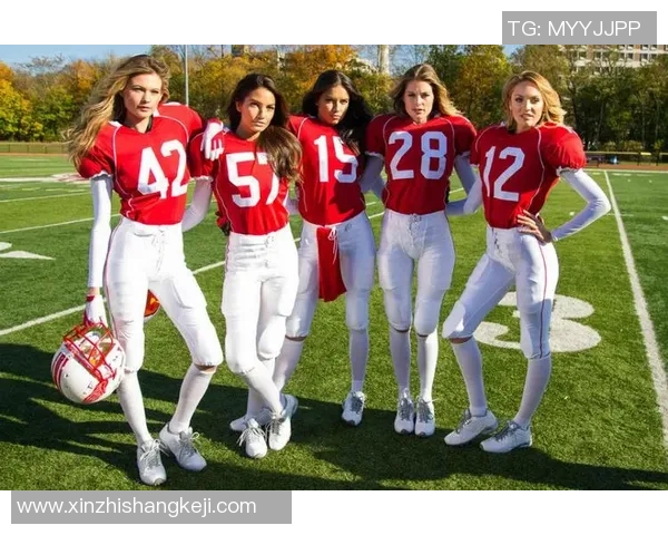 维密超模与足球明星的魅力碰撞揭示时尚与运动的完美融合 维密超模与足球明星的魅力碰撞揭示时尚与运动的完美融合